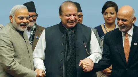 modi and naoja sarif