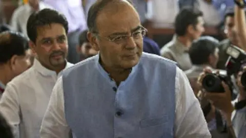 33387-arun-jethly-klsklkala